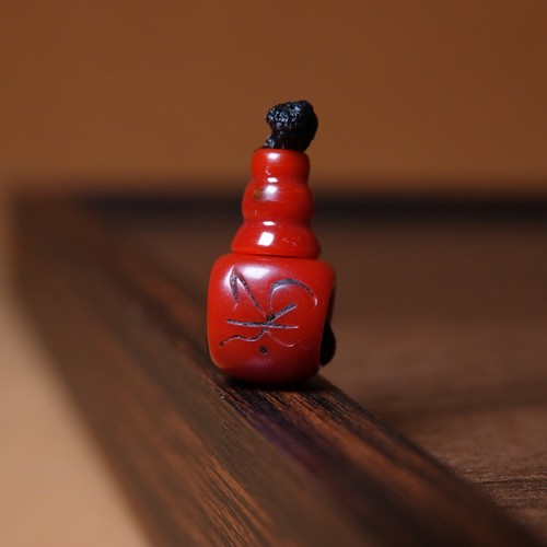 红色树脂种子字三通分体式佛头配件文玩手工佛珠手串百搭束尾配饰