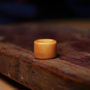 黄色料器带咒点桶珠藏式文玩纯手工DIY念珠手串顶珠配珠随身配饰