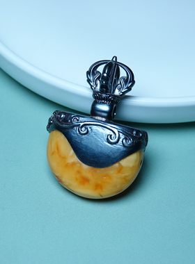 西藏老蜜蜡钺刀吊坠纯银包边纯手工民族风挂件藏式文玩一物一图