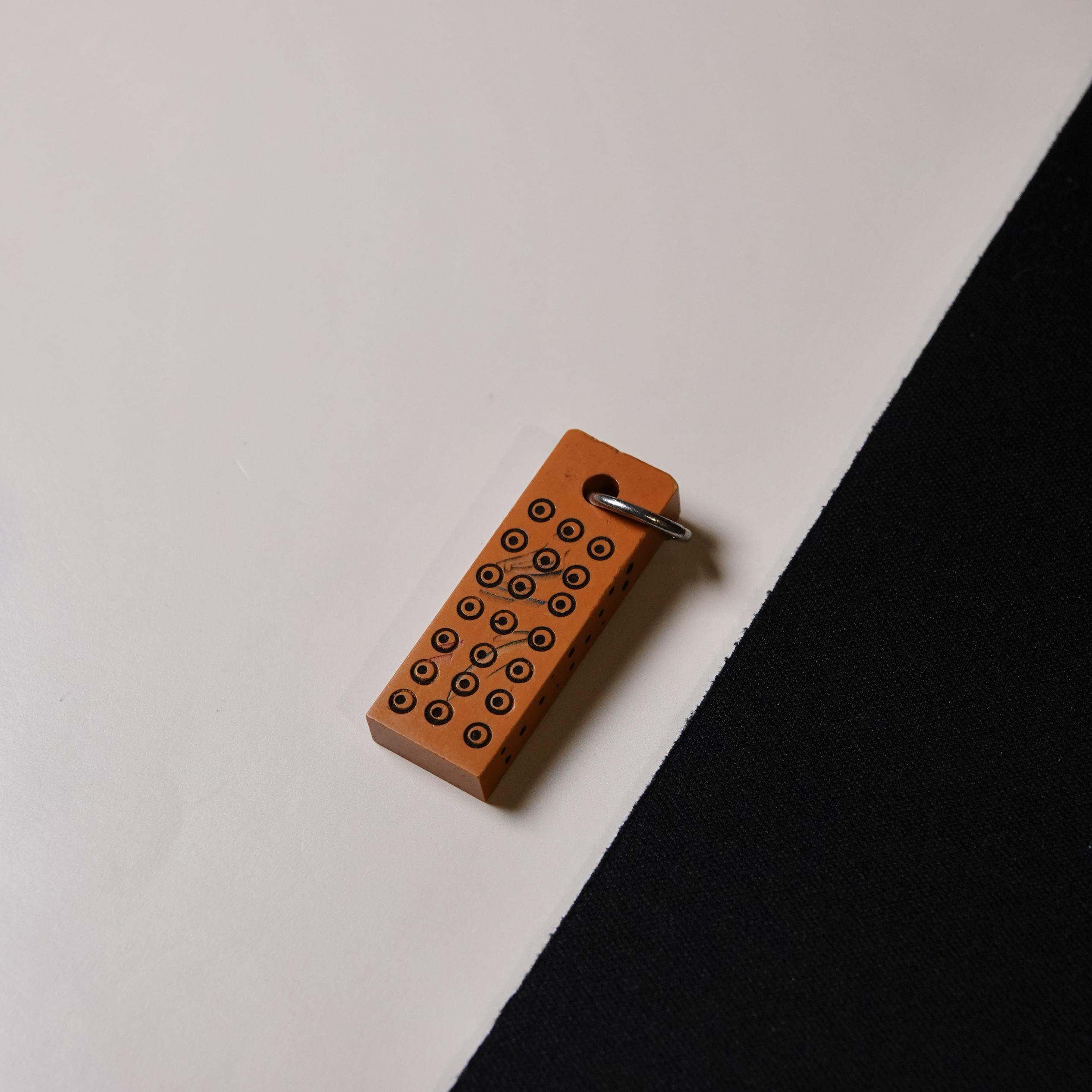 牧区老黄料器咒点牌护身符文玩纯手工DIY念珠手串侧挂吊饰挂件