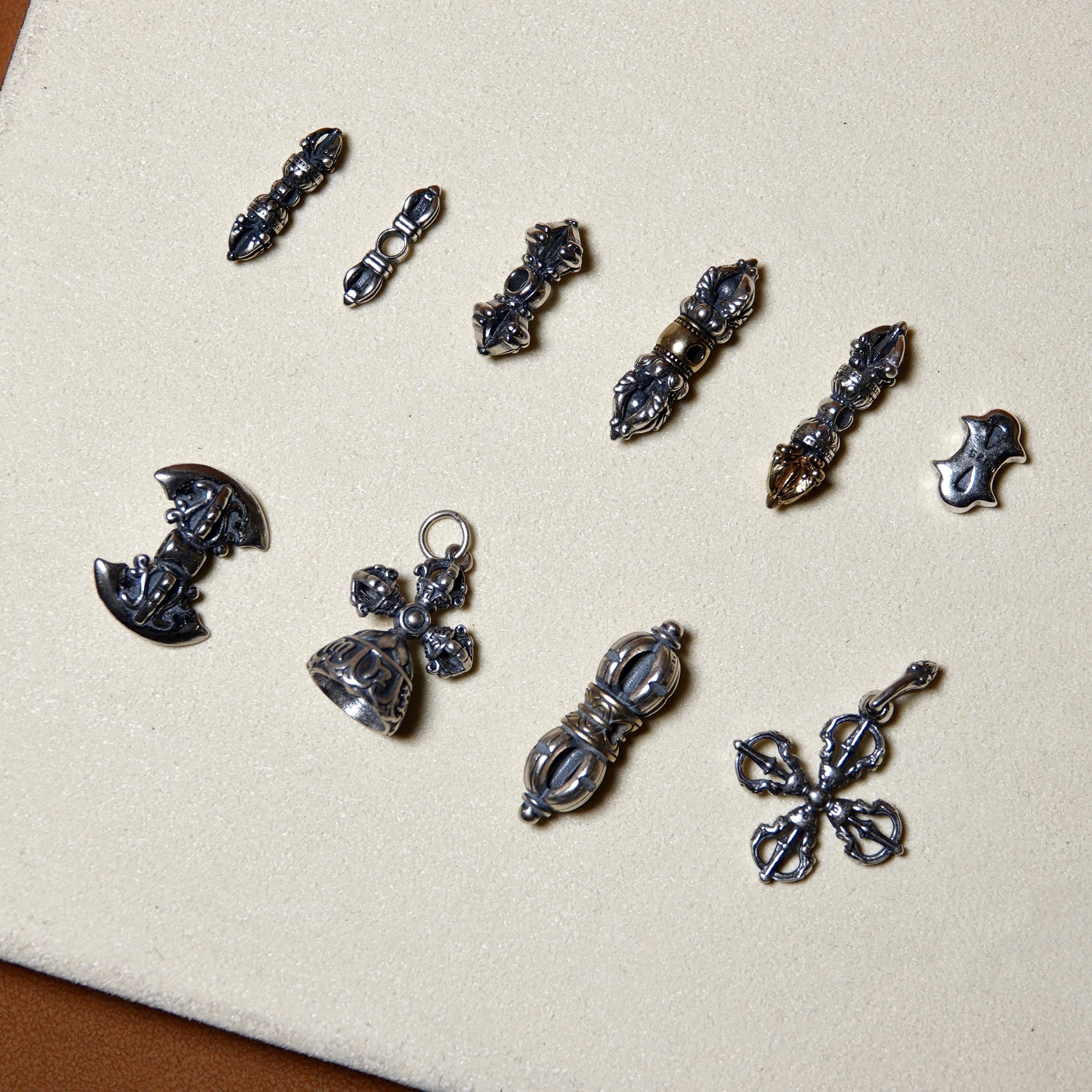 金刚橛藏式S925纯银金刚杵吊坠挂件念珠手串随身法器杵背云侧挂