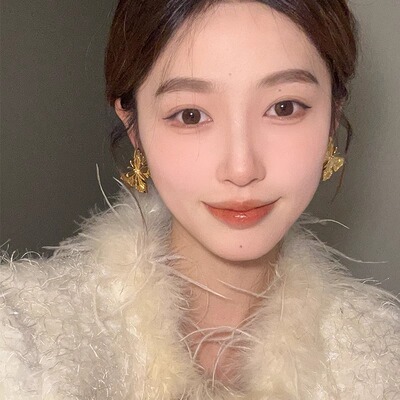 冷淡风蝴蝶耳钉女气质显脸小银针