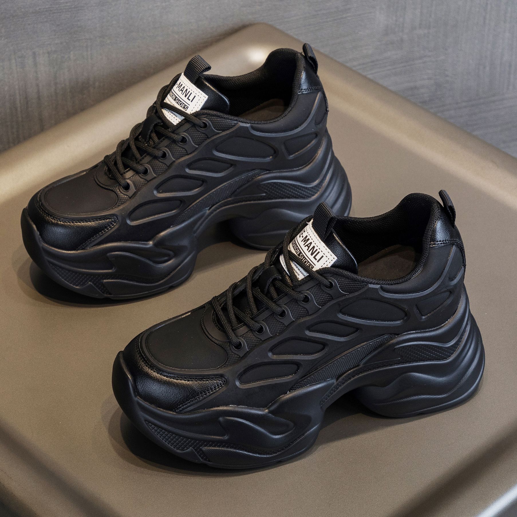 老爹鞋子女2025女鞋新款春运动休闲鞋爆款内增高单鞋女潮小白凉鞋