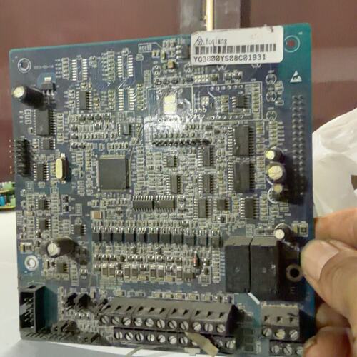 板YQ3000YS08C01931YQ3000YS08C01931变频器主板YQ3000YS08C01931