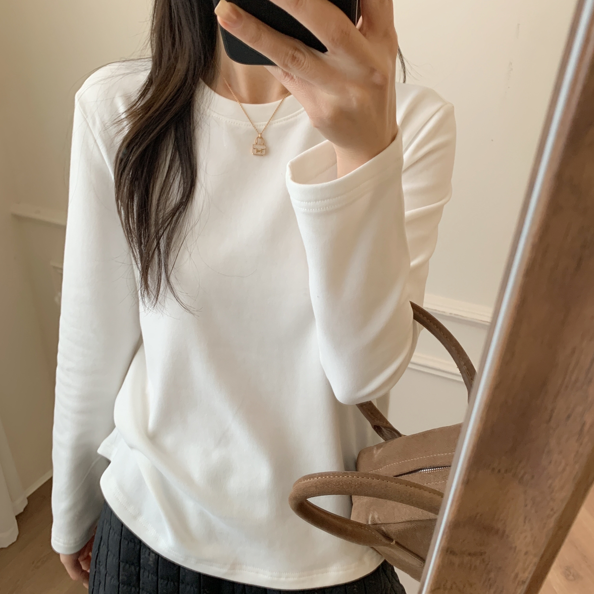 芭妮Bonnet-爆款升级内搭小版T简约圆领磨毛薄绒长袖T恤N132-6018