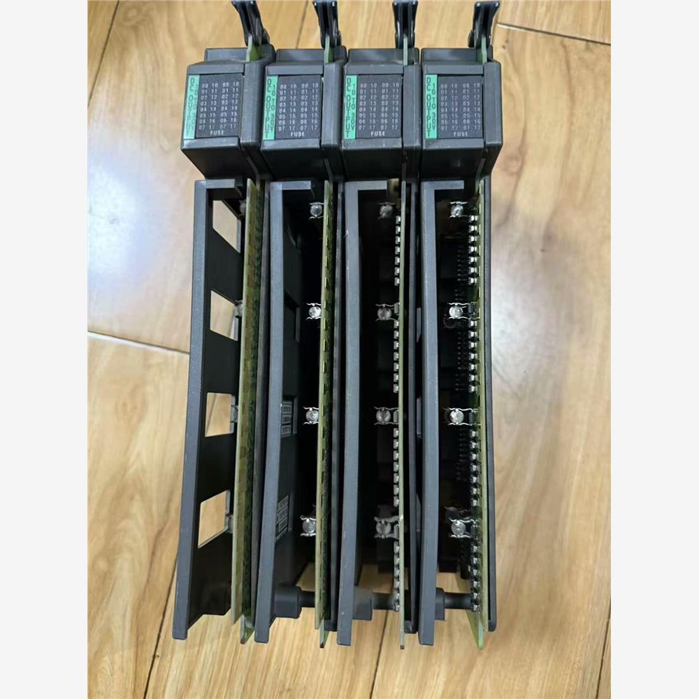 议价AB罗克韦尔1771-OBN，共四块，功能好，成色如图所示