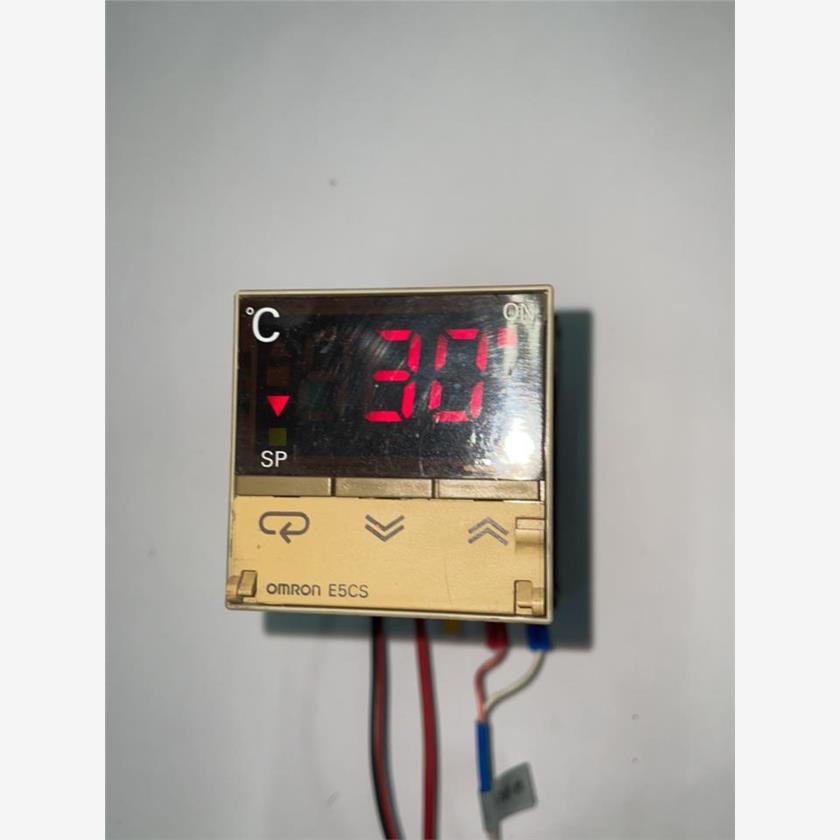 议价制温控器E5CS-Q1KJ
