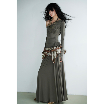 坏品味西部 莱赛尔天丝斜肩褶皱可拆盘花多穿长款连衣裙