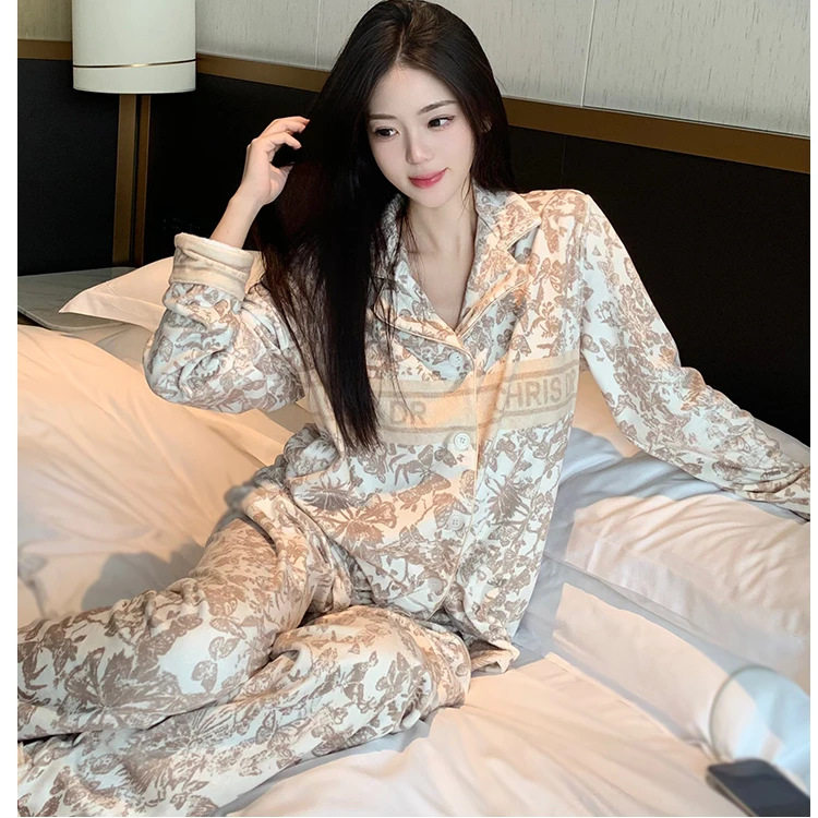 达芬奇密码新款海岛绒金色蝴蝶睡衣秋冬加绒加厚简约家居服套装女