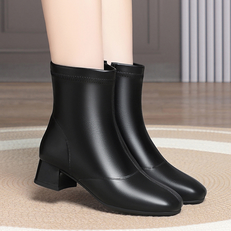 秋冬季新款软皮方头爆款法式洋气靴女短靴加绒低跟鞋弹力拉链瘦瘦