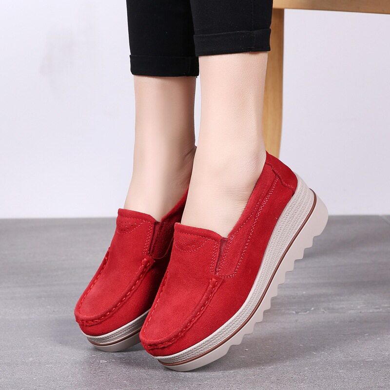 跨境牛皮运动鞋女韩版大码松糕厚底摇摇鞋坡跟休闲套脚妈妈鞋新款