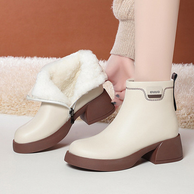 白色靴子高跟短靴女款秋冬加绒女鞋妈妈棉鞋厚底女士真皮羊毛皮鞋