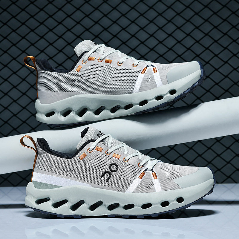 2025跨境新款时尚潮流厚底跑步鞋户外厚底运动鞋透气飞织休闲男鞋