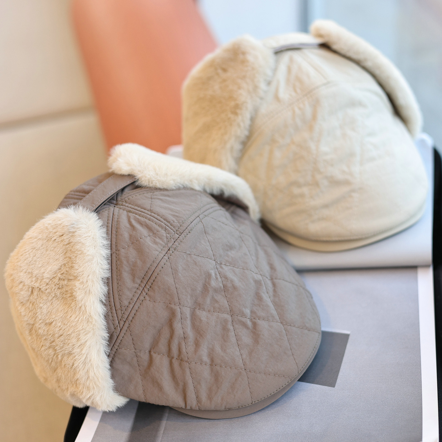 帽范 韩国菱格毛绒护耳两戴前进帽秋冬加棉保暖复古文艺雷锋帽潮,服饰配件/皮带/帽子/围巾,帽子,淘宝优惠券,粉丝福利购,淘宝优惠卷