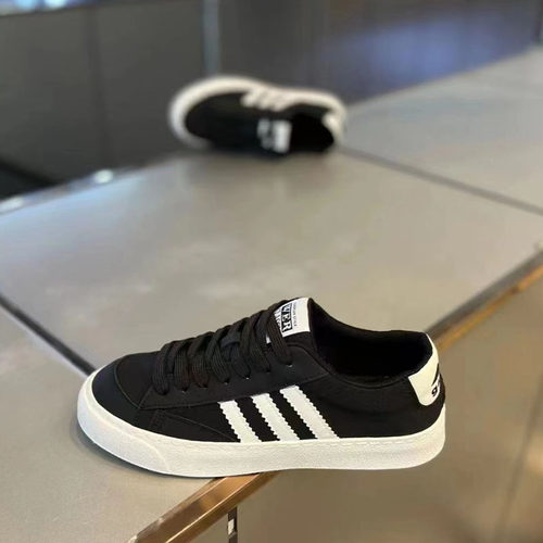 三道杠帆布透气轻便男士小白鞋