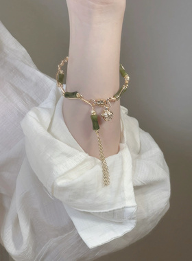 天然橄榄石新中式国风铃铛吊坠