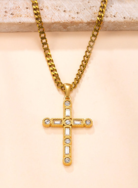 轻奢镶钻十字架不锈钢项链