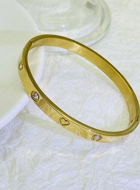 新款简约镶钻爱心手镯女气质