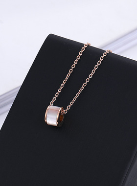 简约时尚贝壳吊坠钛钢项链
