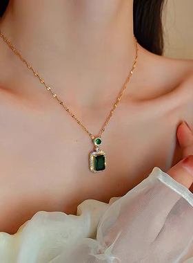 绿水晶吊坠钛钢项链名媛锁骨链