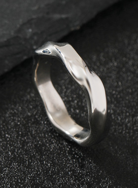 欧美热销钛钢莫比乌斯指环