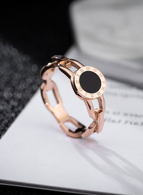 新款钛钢玫瑰金罗马文字戒指女