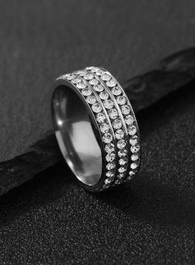 欧美跨境钛钢镶钻三排戒指