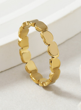 跨境钛钢镂空桃心情侣戒指