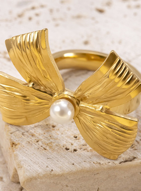 跨境爆款轻奢蝴蝶结钛钢戒指