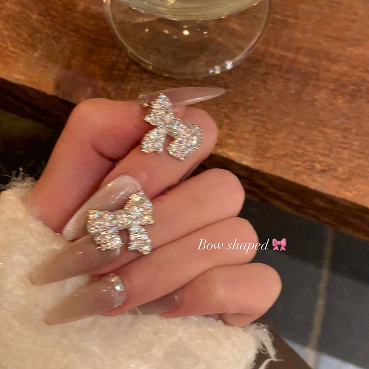 南洋贵千金 闪锆精致蝴蝶结耳钉2025新爆款轻奢设计网红耳环耳饰