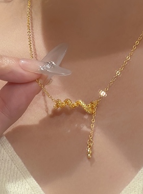 日韩本命年金蛇缠绕项链