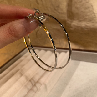 夸张圆圈耳环女款新款爆款大圆脸适合的方圆脸时尚百搭耳钉耳饰品