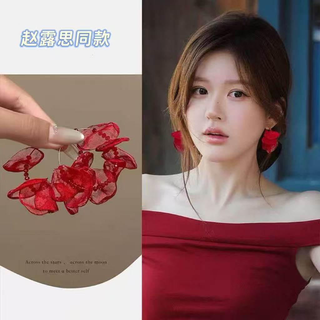 赵露思同款红色花朵圆形耳圈女款气质耳坠时尚小众耳饰新中式耳环