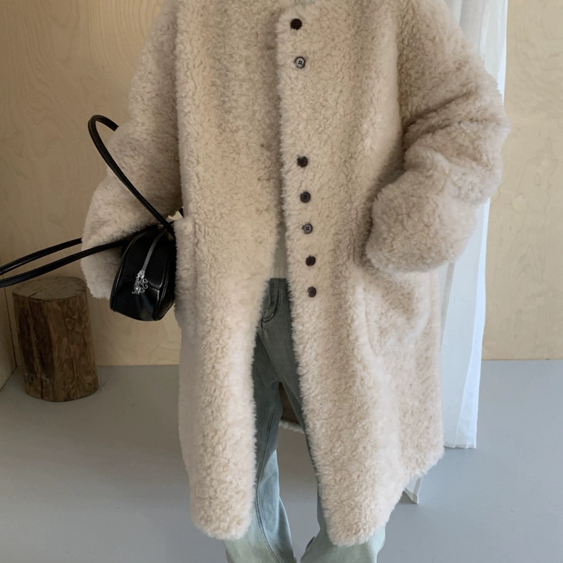 七七尚大长款圆领澳洲进口驼绒卷羊羔毛羊毛外套（含100羊毛）697