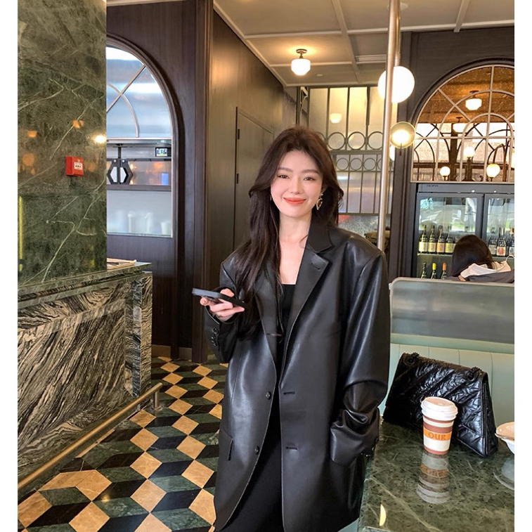 七七简约气质慵懒风蛋白皮宽松西装外套皮衣A49763