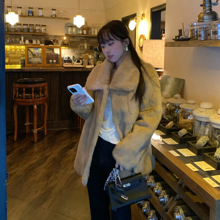 七七简约大牌高级感外套2025冬皮草皮草(含100兔毛)Y11173-LY