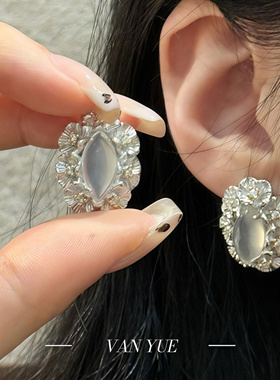 S925银橄榄型白玛瑙金色花蕊花朵吊坠耳饰