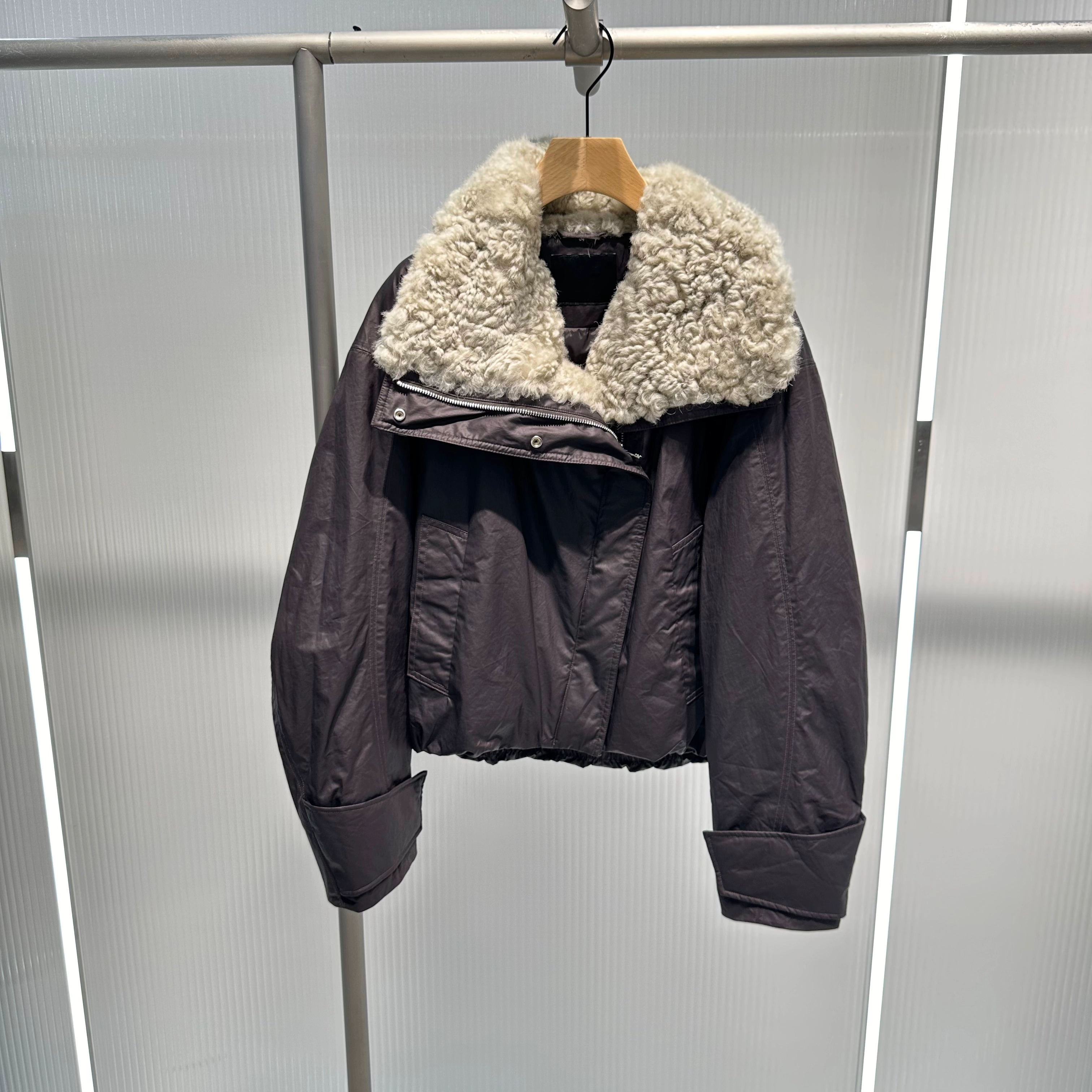 艾诺丝专柜正品国内代购2025年冬季新品 羽绒服AR004163-2580