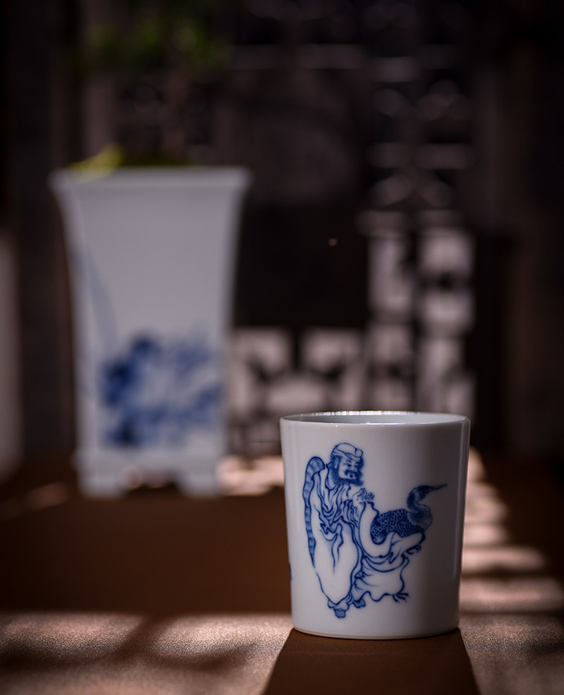纯手绘青花仿王步人物开篇青花笔筒景德镇全手工陶瓷桌面摆件文房