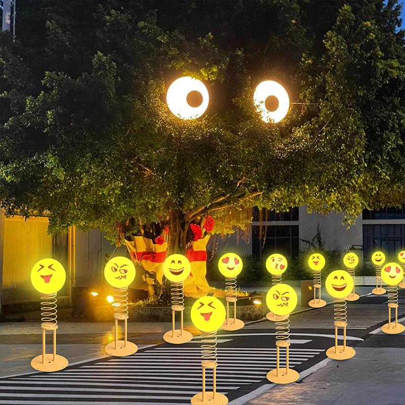 户外灯庭院灯笑脸表情包氛围灯网红小院布置卡通弹簧装饰灯