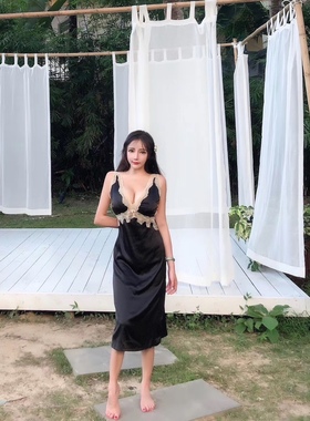 性感深V领蕾丝花边拼接露背冰丝绸缎睡裙黑色显瘦吊带连衣裙长裙