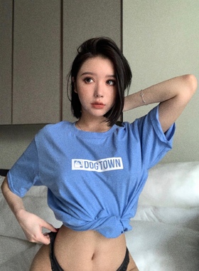 2020ins网红短袖宽松BF风清透蓝色休闲圆领字母印花T恤女