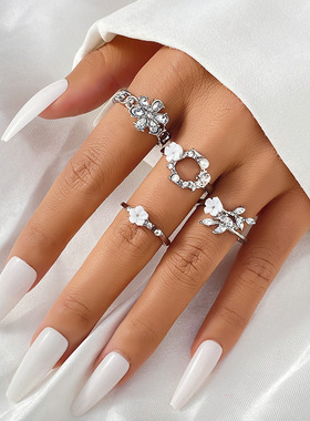 日韩风镶钻花朵戒指套装