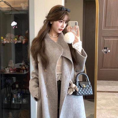 燕麦色毛呢大衣女中长款2025新款冬季时尚高级感双排扣毛呢外套潮