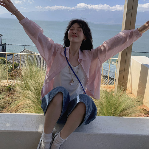 轻薄粉色白色宽松防晒衬衫上衣女
