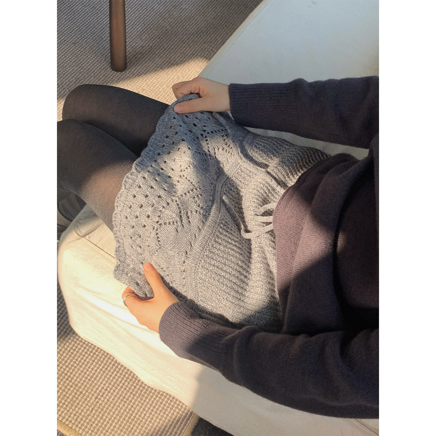 松紧腰镂空钩花针织短裙半身裙