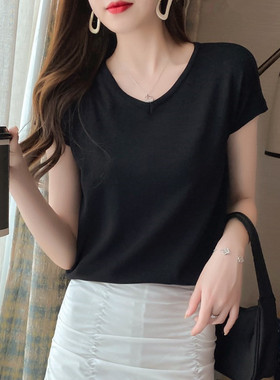 黑色短袖V领上衣2025夏季大码女装胖mm显瘦t恤针织薄款冰丝打底衫
