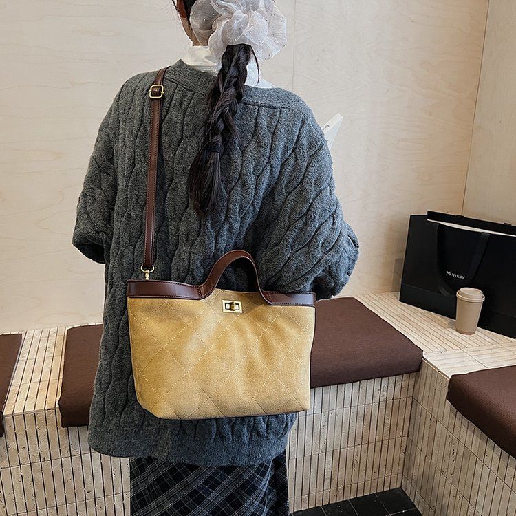 小众设计复古牛皮纸手提包日韩简约手拎包进口加厚水洗纸大斜挎包