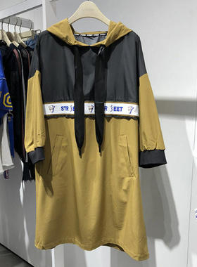 鸟A3FA83223女装2022秋新A3FA8322396时尚撞色连帽连衣裙