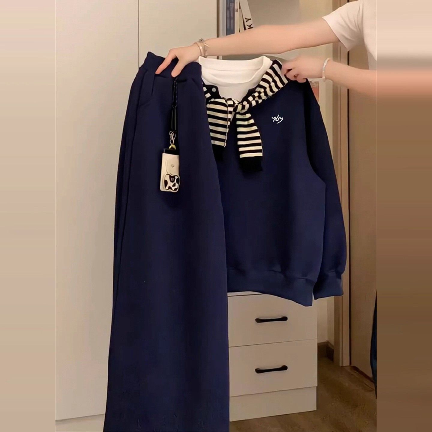 学院风卫衣卫裤运动套装女大码300斤胖MM秋冬宽松减龄穿搭一整套2